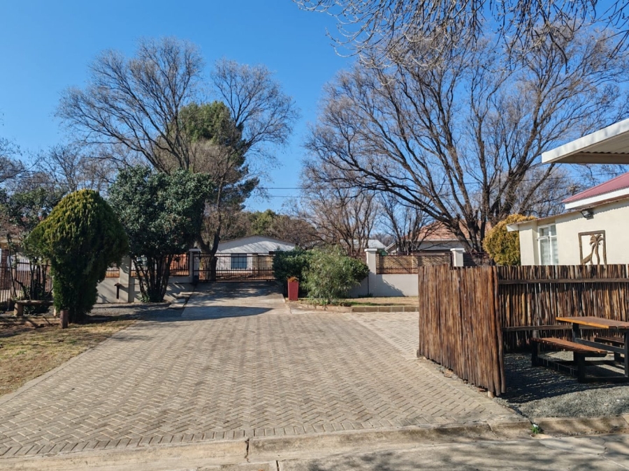 6 Bedroom Property for Sale in Arbor View Eastern Cape